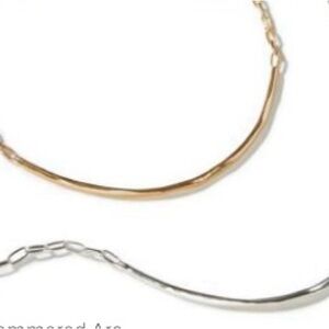 Stella & Dot Essential Hammered Arc Necklace - silver